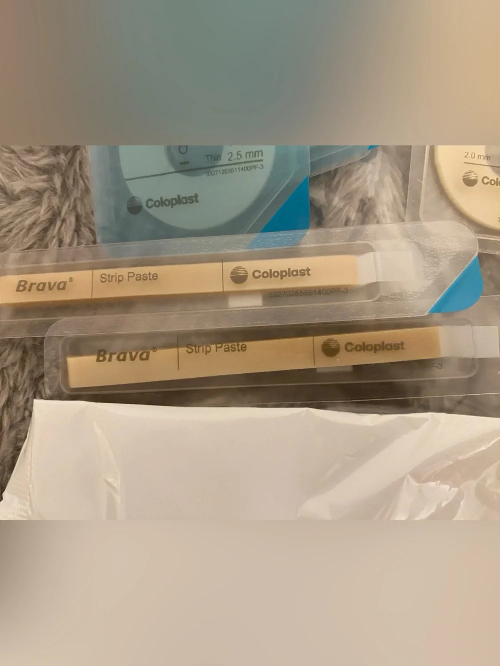Ostomy Accessory Sample Set - Picture 7 of 8
